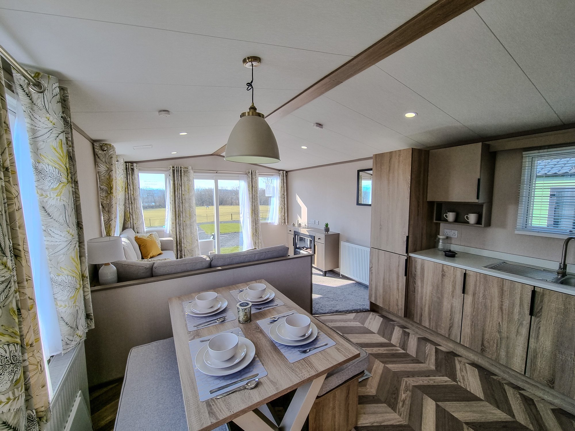 Victory Stonwood Dining Area