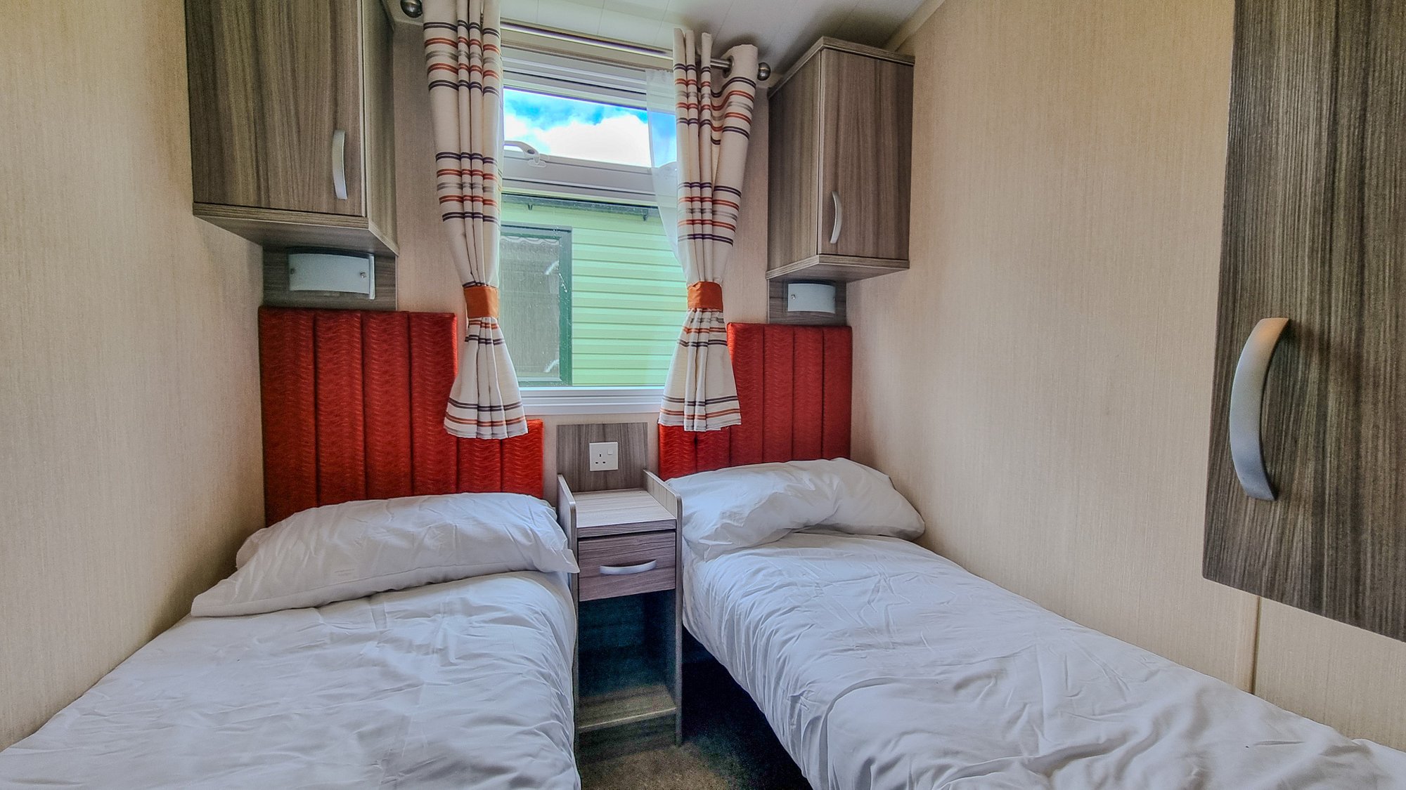 Swift Moselle 2nd Twin bedroom