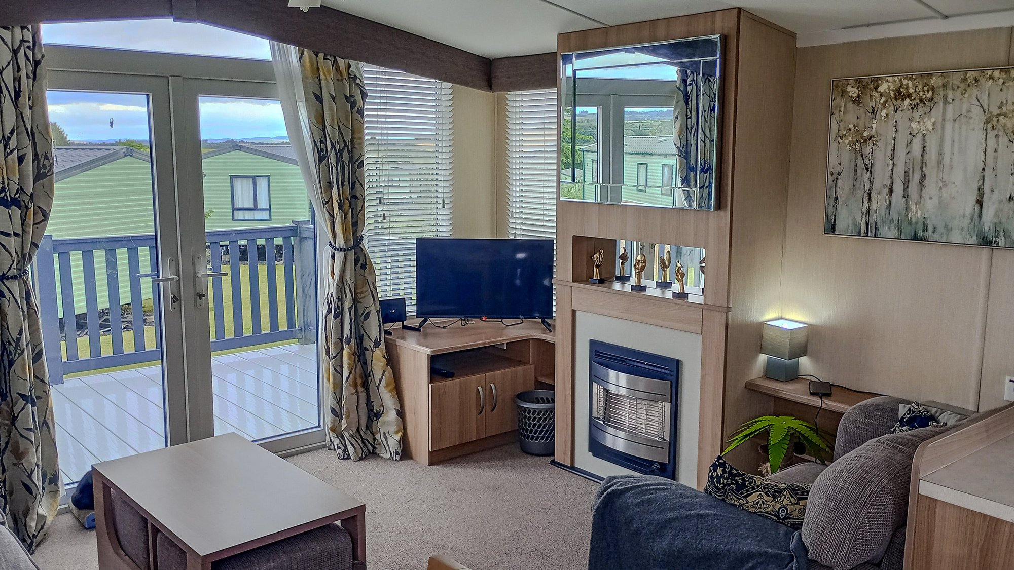 Swift Bordeaux Fire Place & Media Centre