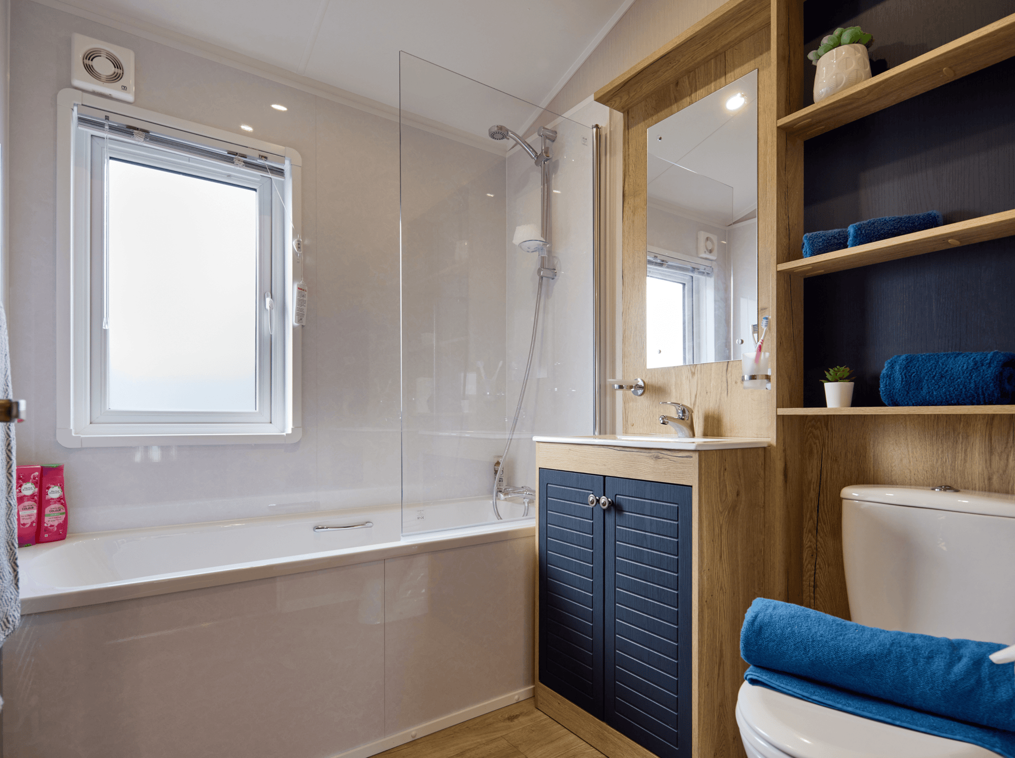 Spacious bathroom