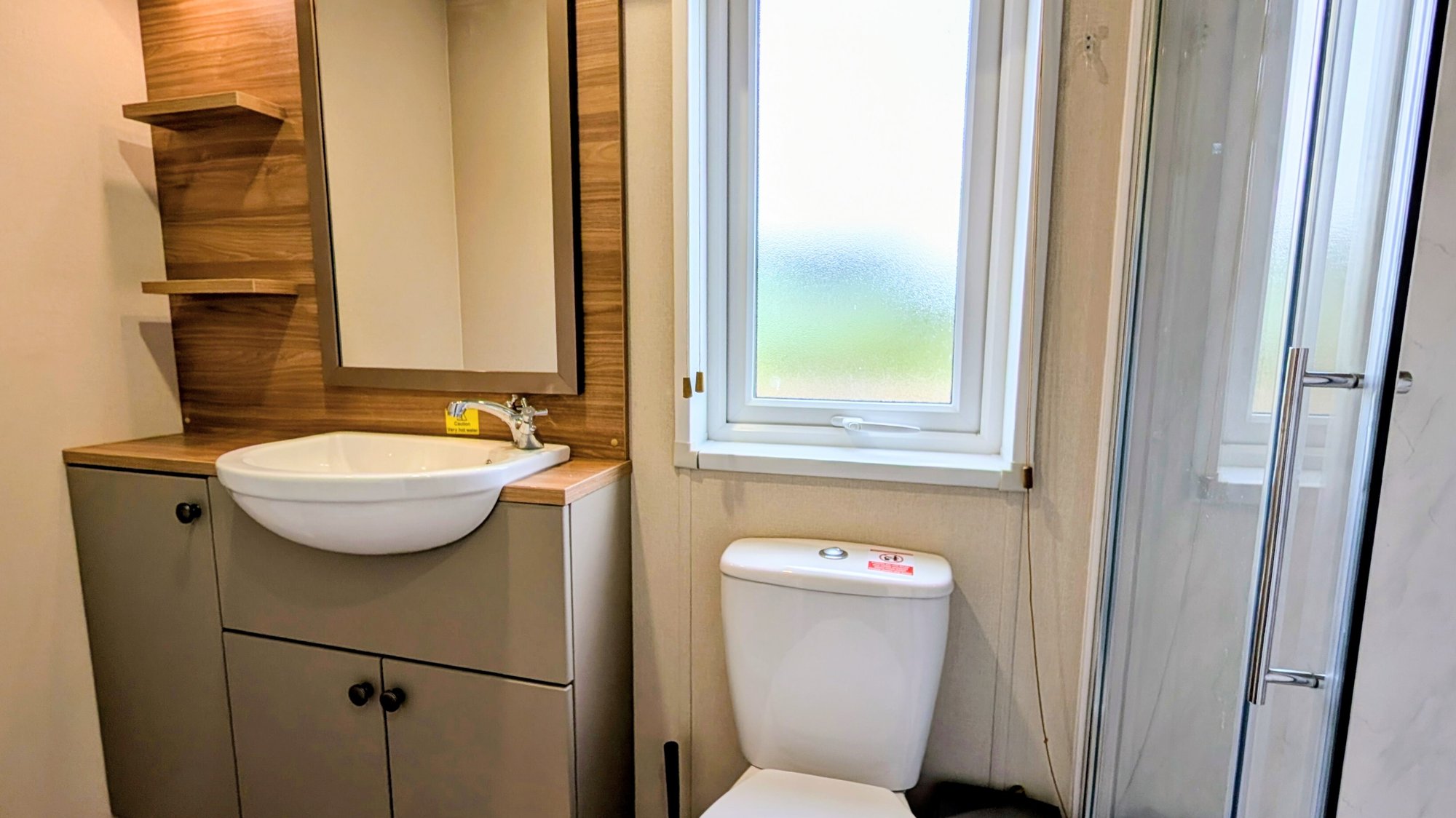 Abingdon Lodge Bathroom