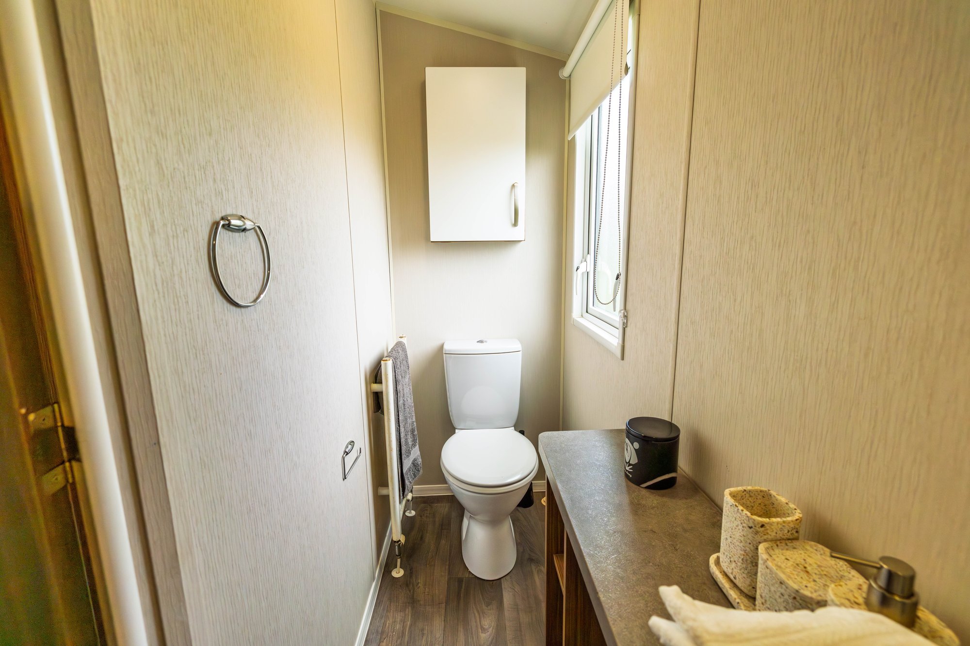 Willerby Avonmore Main Bathroom