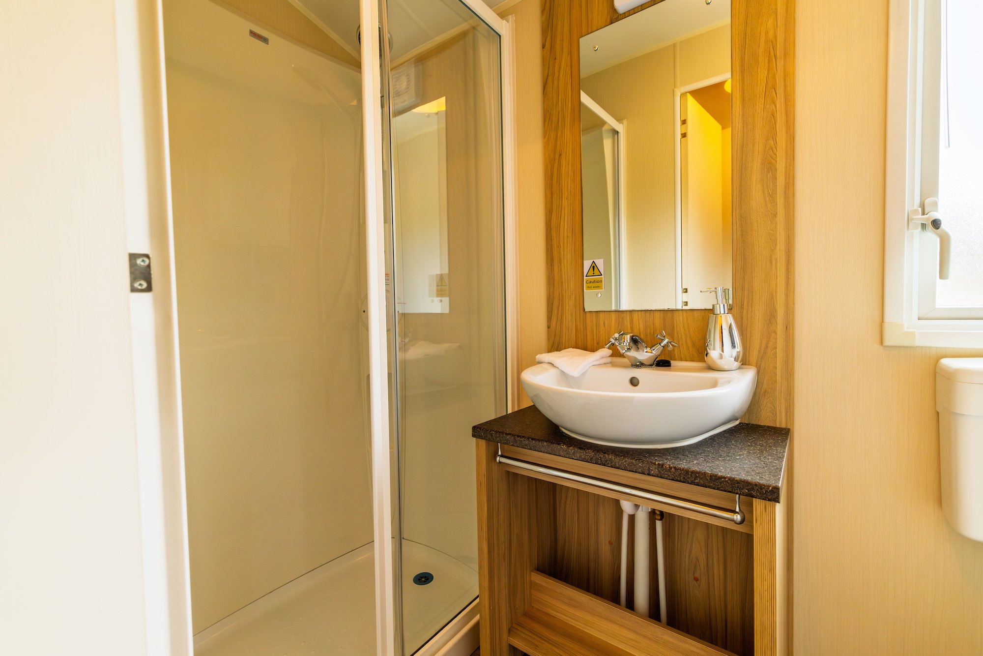 Willerby Minster Basin & Shower